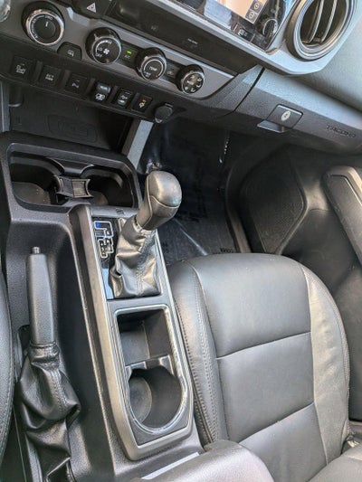 2018 Toyota Tacoma TRD Off Road Double Cab 5' Bed V6 4x4 AT (Natl)