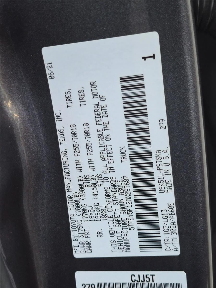 2021 Toyota Tundra 2WD 2WD SR5 CrewMax 5.5' Bed 5.7L (SE)