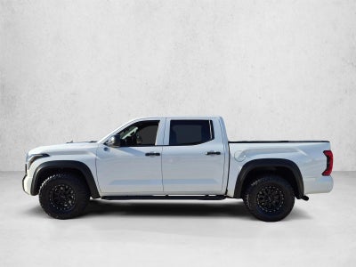 2025 Toyota Tundra 4WD 4WD SR CrewMax 5.5' Bed (Natl)