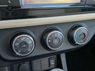 2014 Toyota Corolla 4dr Sdn CVT Auto LE Plus (Natl)