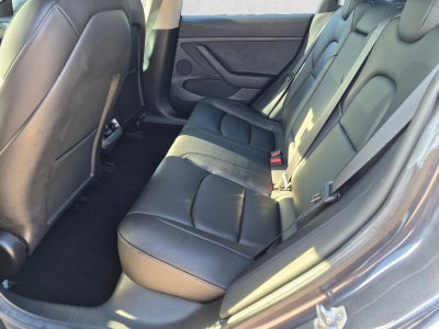 2022 Tesla Model 3 RWD