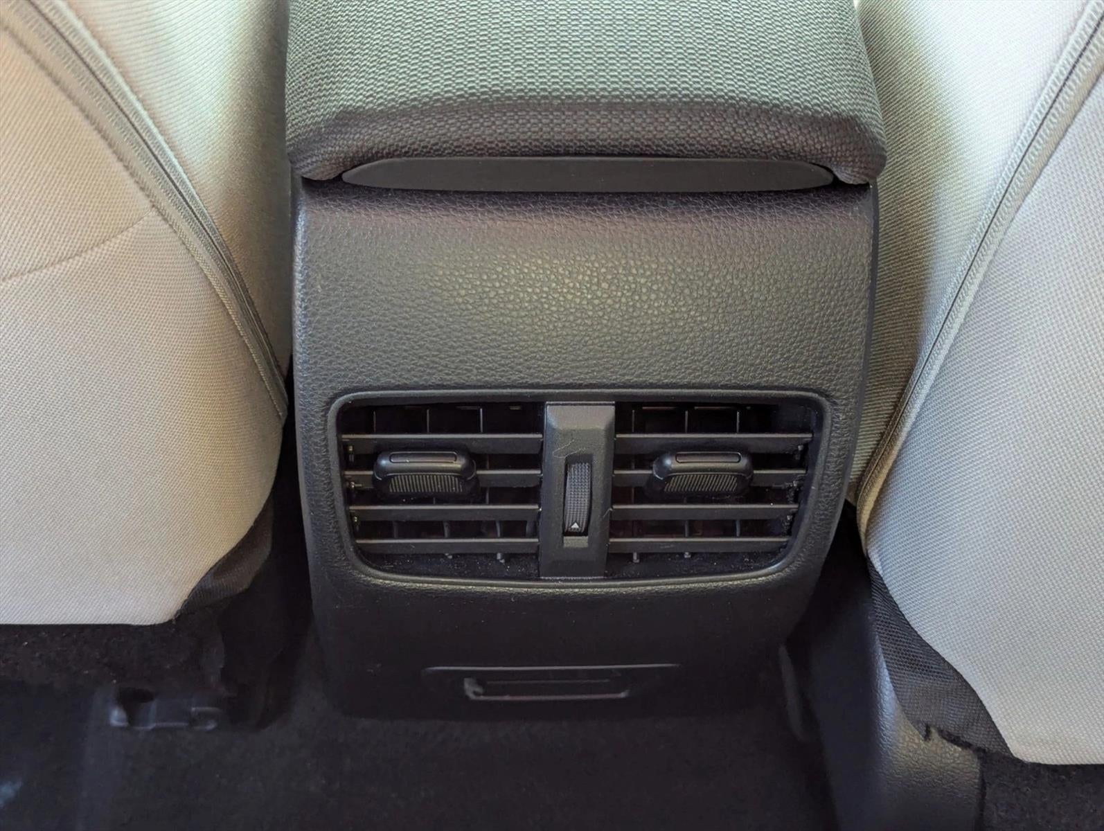 2023 Toyota Corolla Cross LE 2WD (Natl)