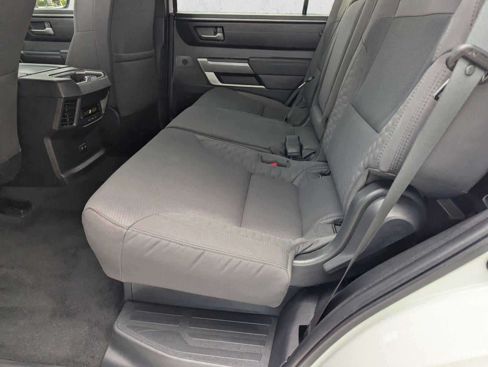 2025 Toyota Sequoia SR5 4WD (SE)