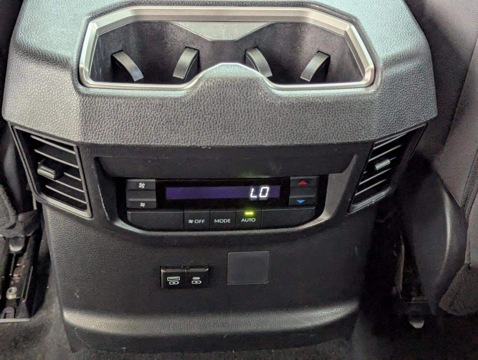 2025 Toyota Sequoia SR5 4WD (SE)