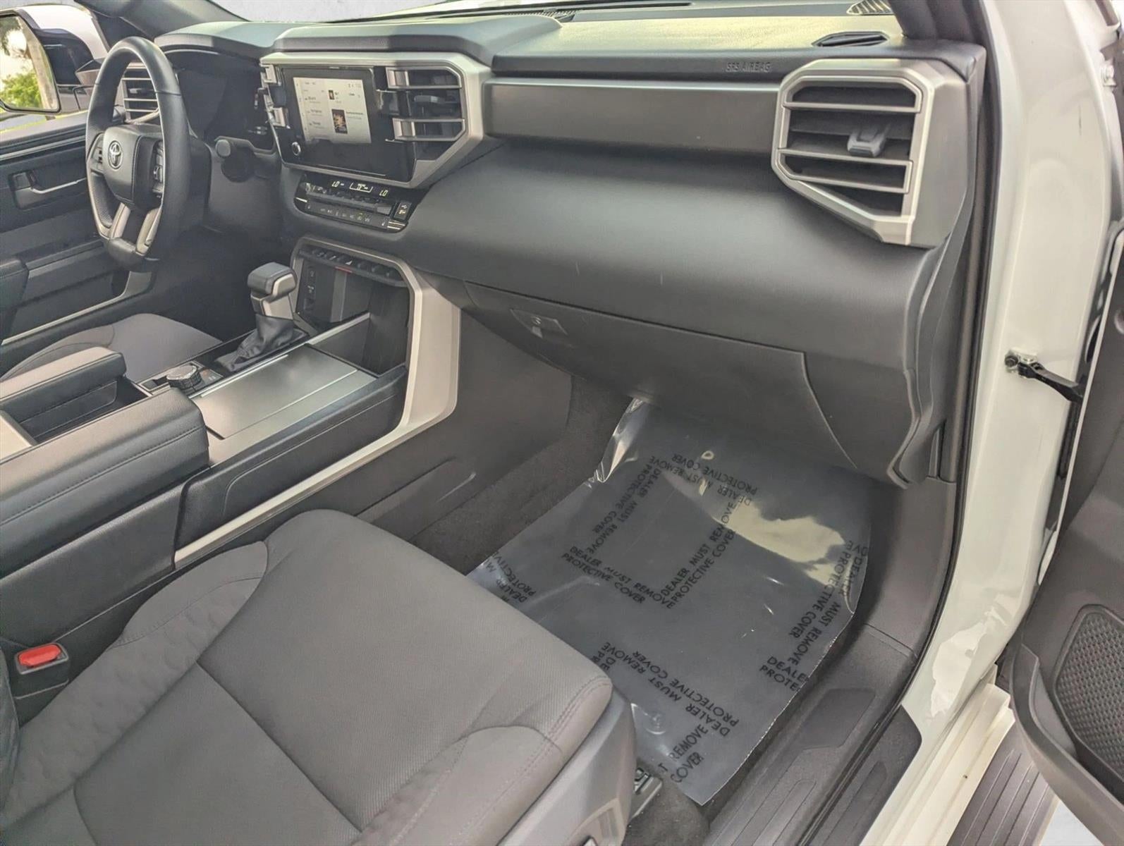 2025 Toyota Sequoia SR5 4WD (SE)