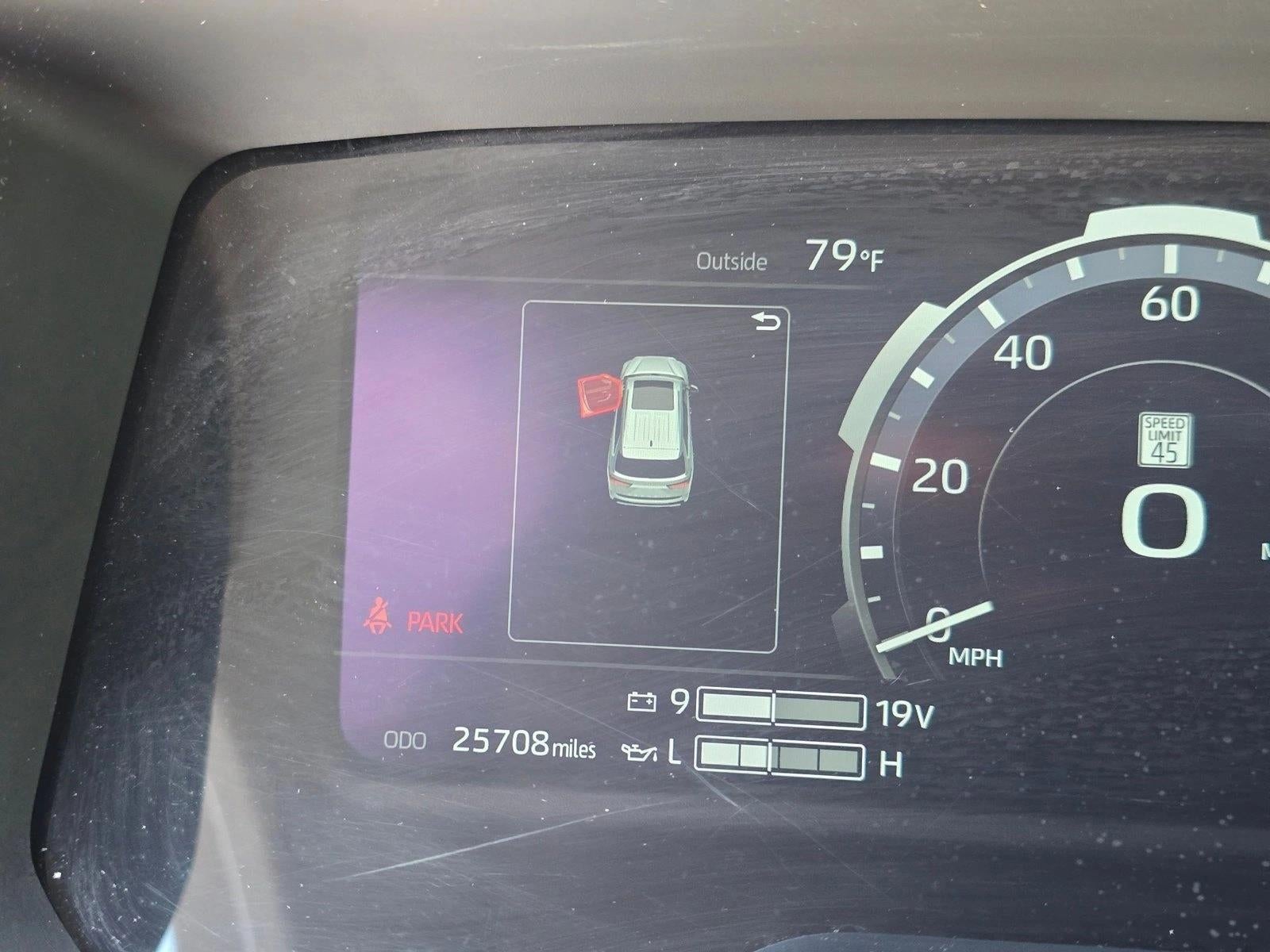 2025 Toyota Sequoia SR5 4WD (SE)