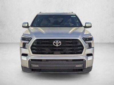 2025 Toyota Sequoia SR5 4WD (SE)