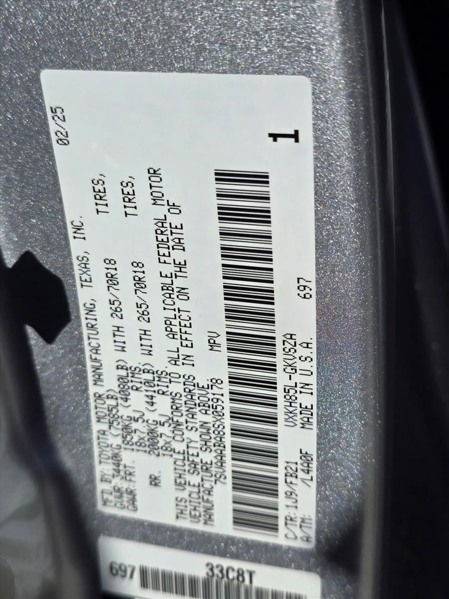 2025 Toyota Sequoia SR5 4WD (SE)