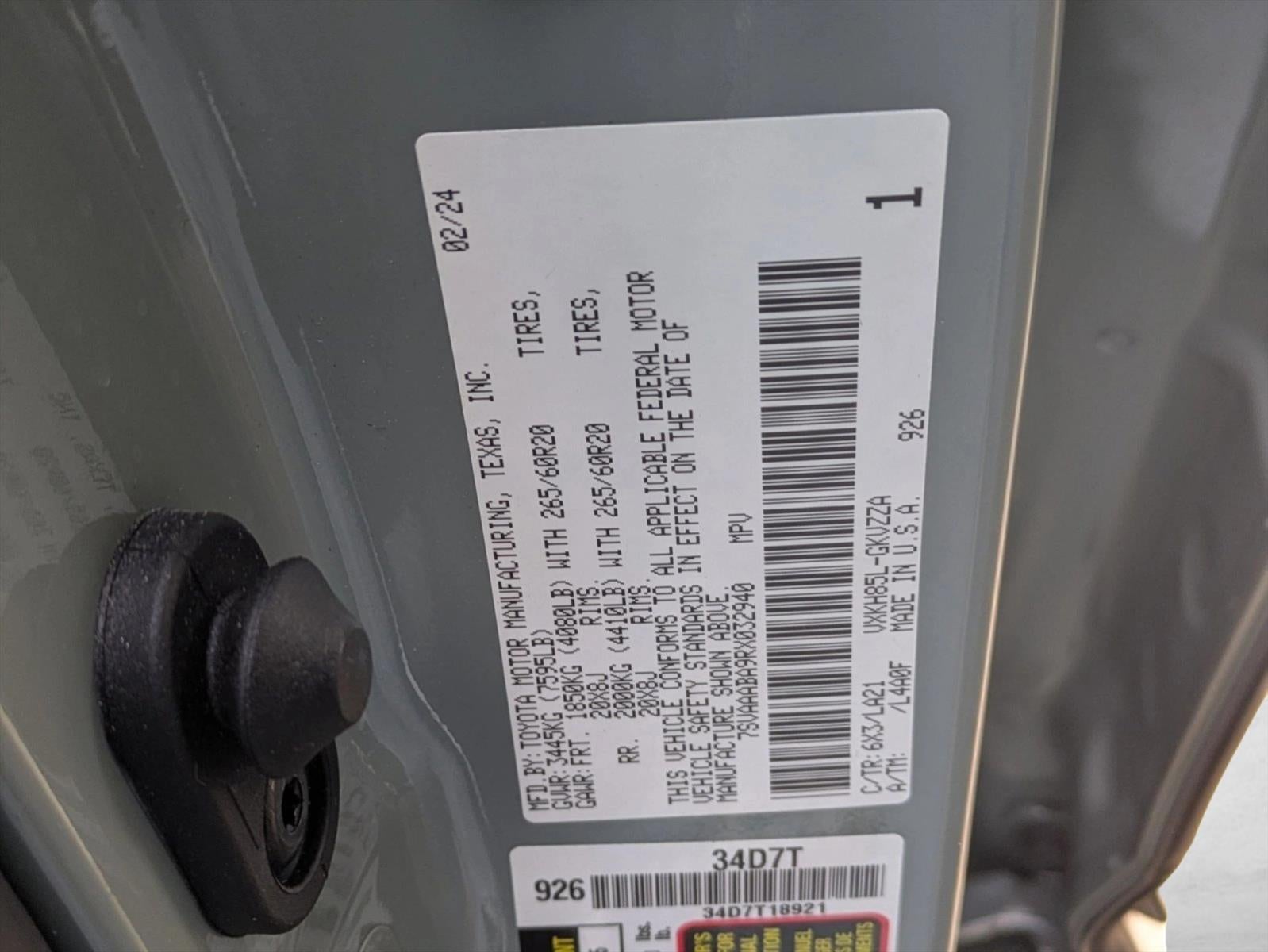 2024 Toyota Sequoia Platinum 4WD (Natl)