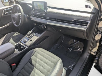 2024 Mitsubishi Outlander SE FWD