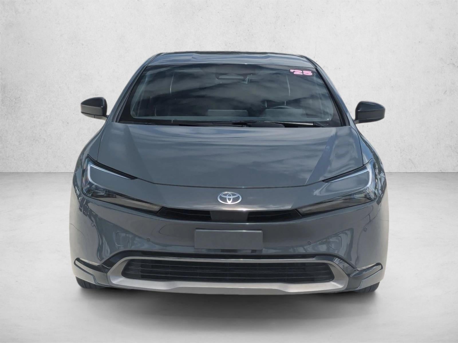 2025 Toyota Prius XLE (Natl)