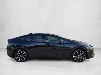 2026 Toyota Prius Plug-In Hybrid XSE (Natl)