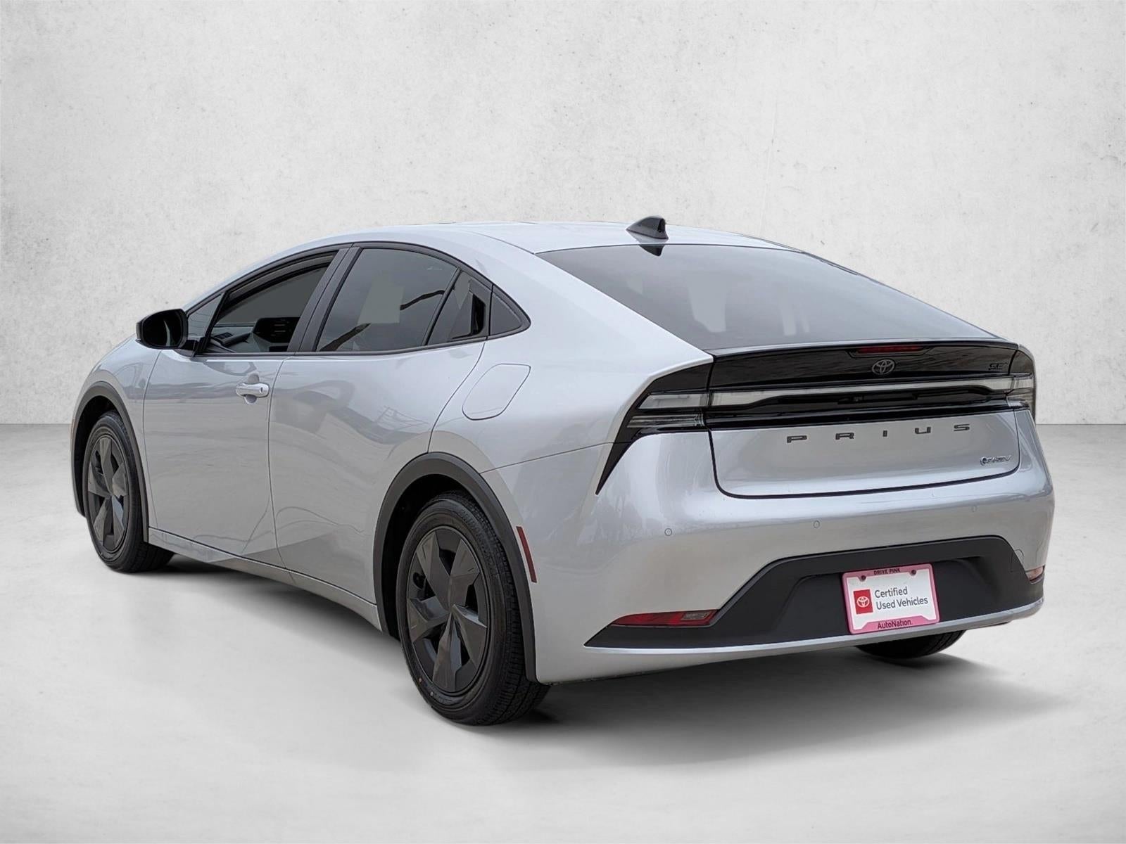 2026 Toyota Prius Plug-In Hybrid SE (Natl)