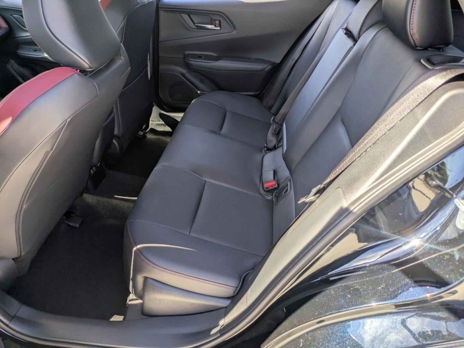 2025 Toyota Prius Plug-In Hybrid XSE (Natl)