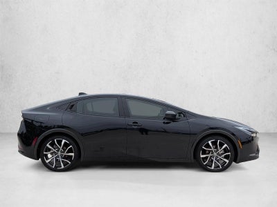 2026 Toyota Prius Plug-In Hybrid XSE (Natl)