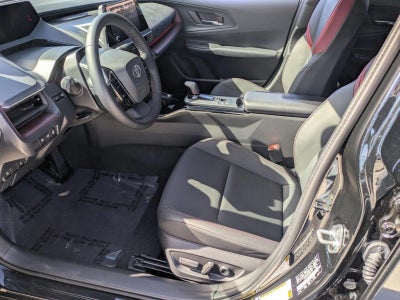 2025 Toyota Prius Plug-In Hybrid XSE (Natl)