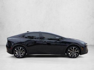 2026 Toyota Prius Plug-In Hybrid XSE (Natl)
