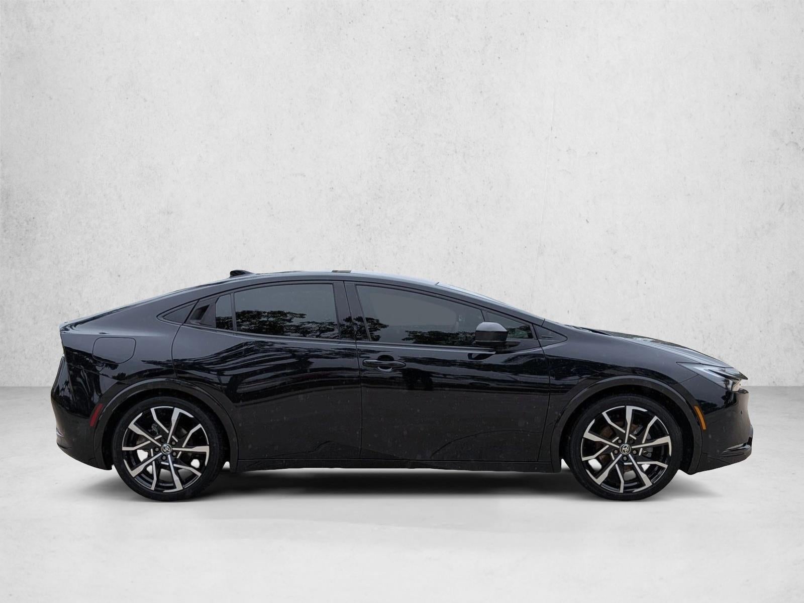 2026 Toyota Prius Plug-In Hybrid XSE (Natl)