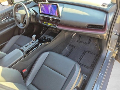 2026 Toyota Prius Plug-In Hybrid XSE (Natl)