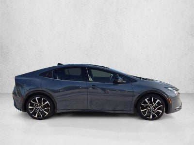 2026 Toyota Prius Plug-In Hybrid XSE (Natl)