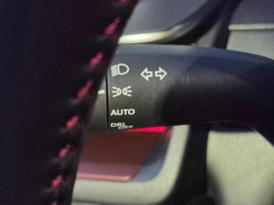 2026 Toyota Prius Plug-In Hybrid XSE (Natl)