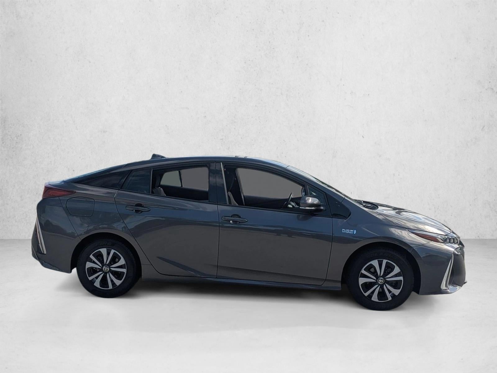 2019 Toyota Prius Prime Plus (Natl)