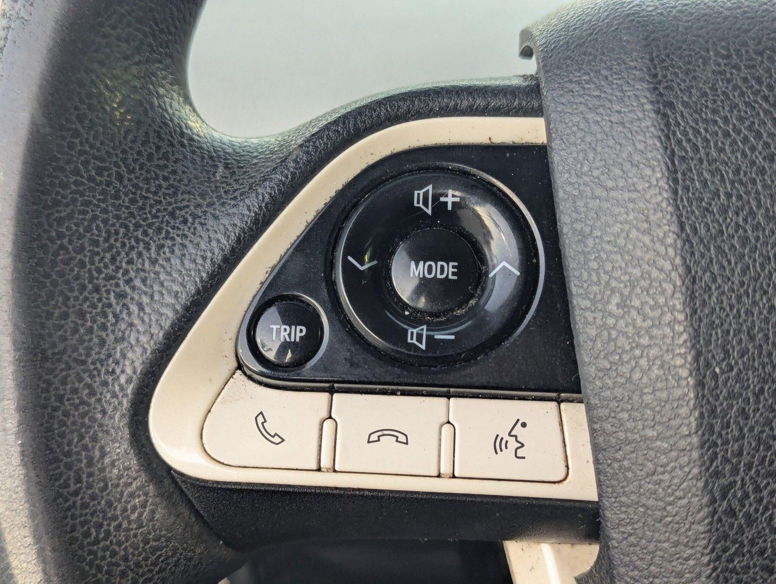2017 Toyota Prius Two (SE)