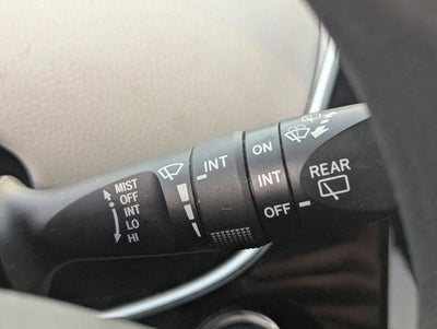 2017 Toyota Prius Two (SE)