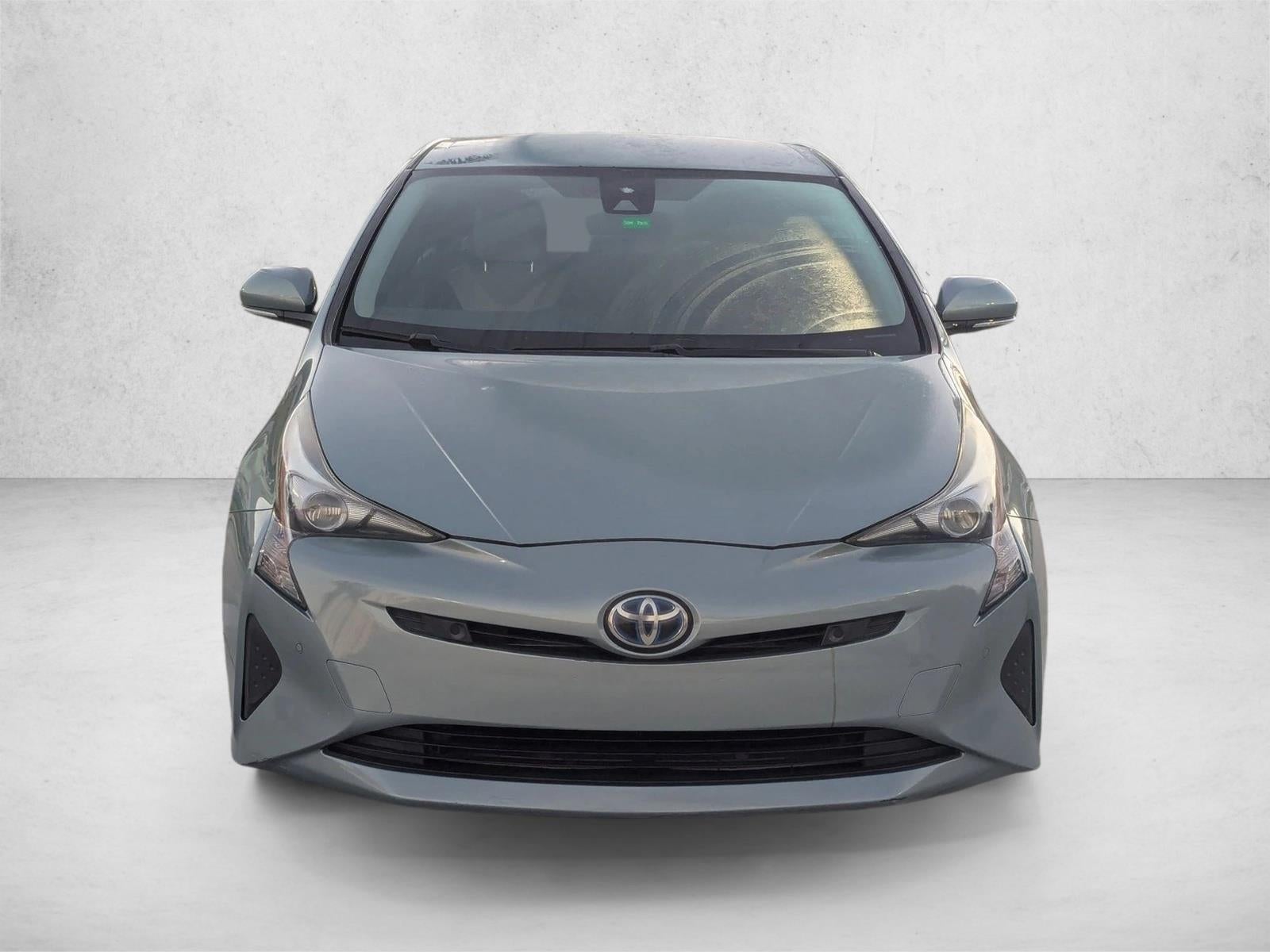 2017 Toyota Prius Two (SE)
