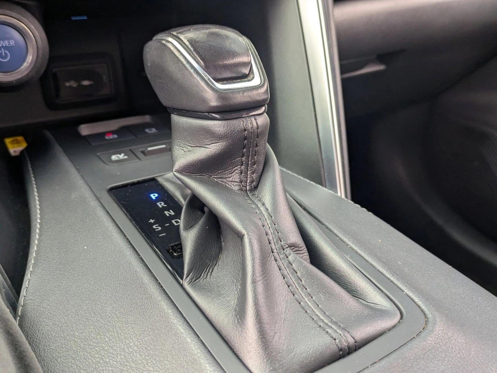 2022 Toyota Venza LE AWD (GS)