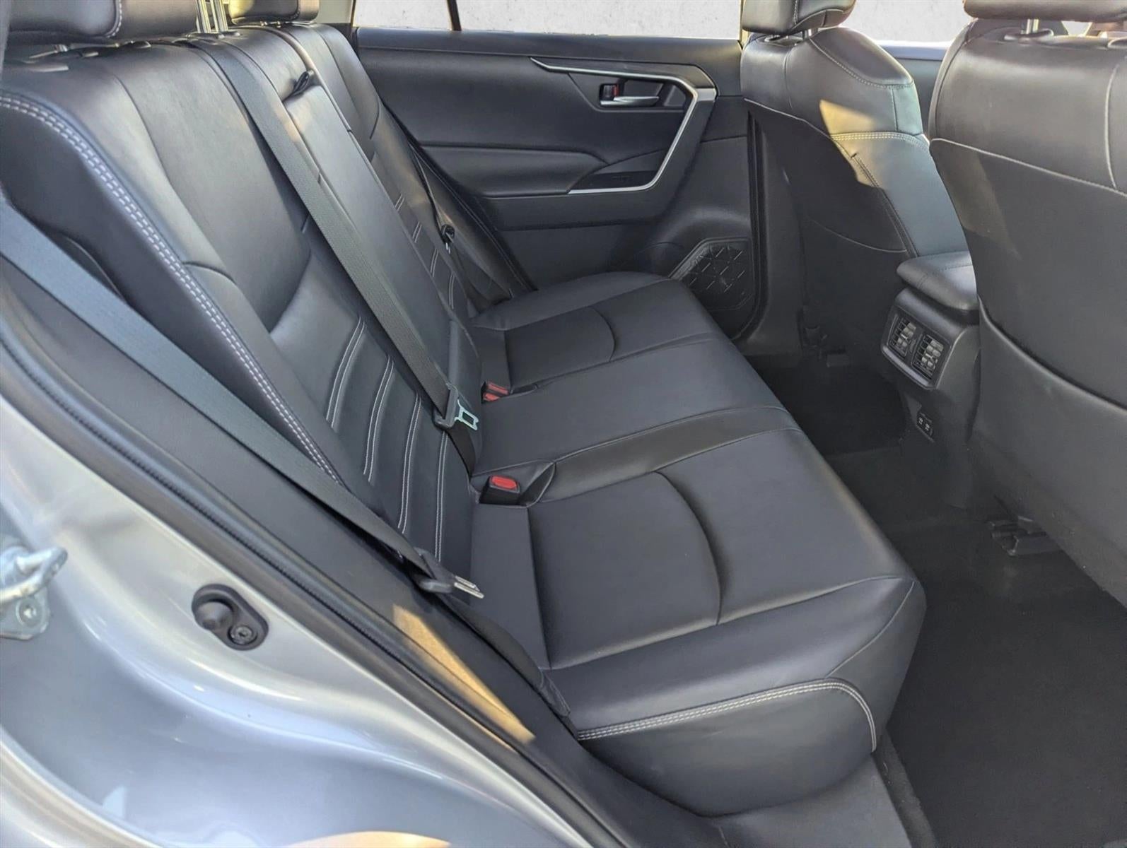 2019 Toyota RAV4 XLE Premium FWD (Natl)