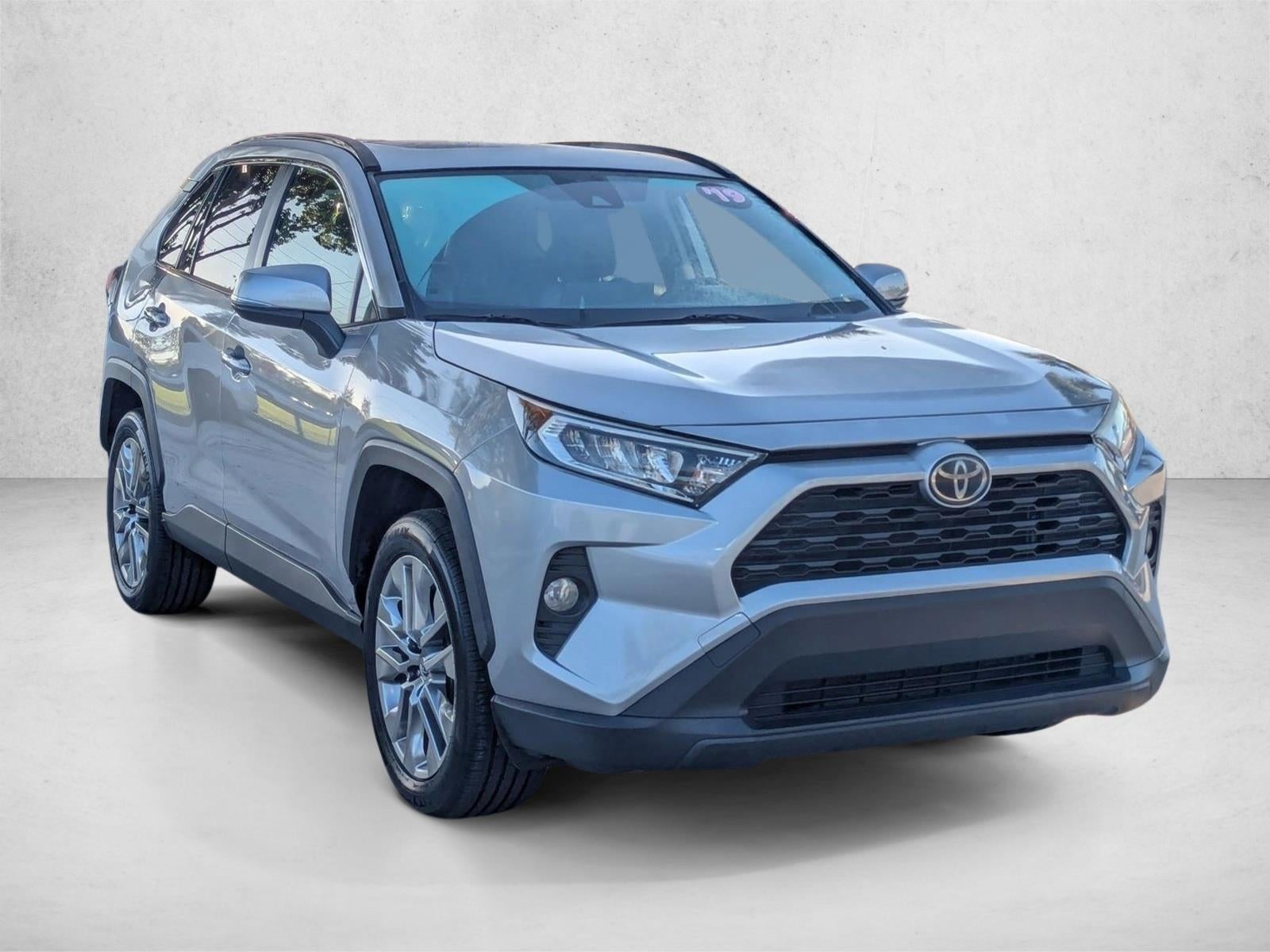 2019 Toyota RAV4 XLE Premium FWD (Natl)