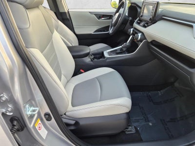 2019 Toyota RAV4 XLE Premium FWD (Natl)