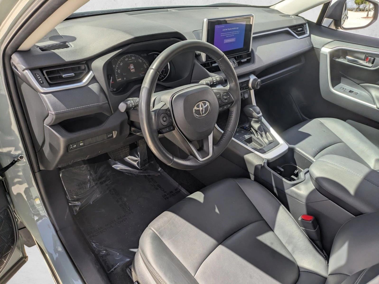 2023 Toyota RAV4 XLE Premium FWD (Natl)