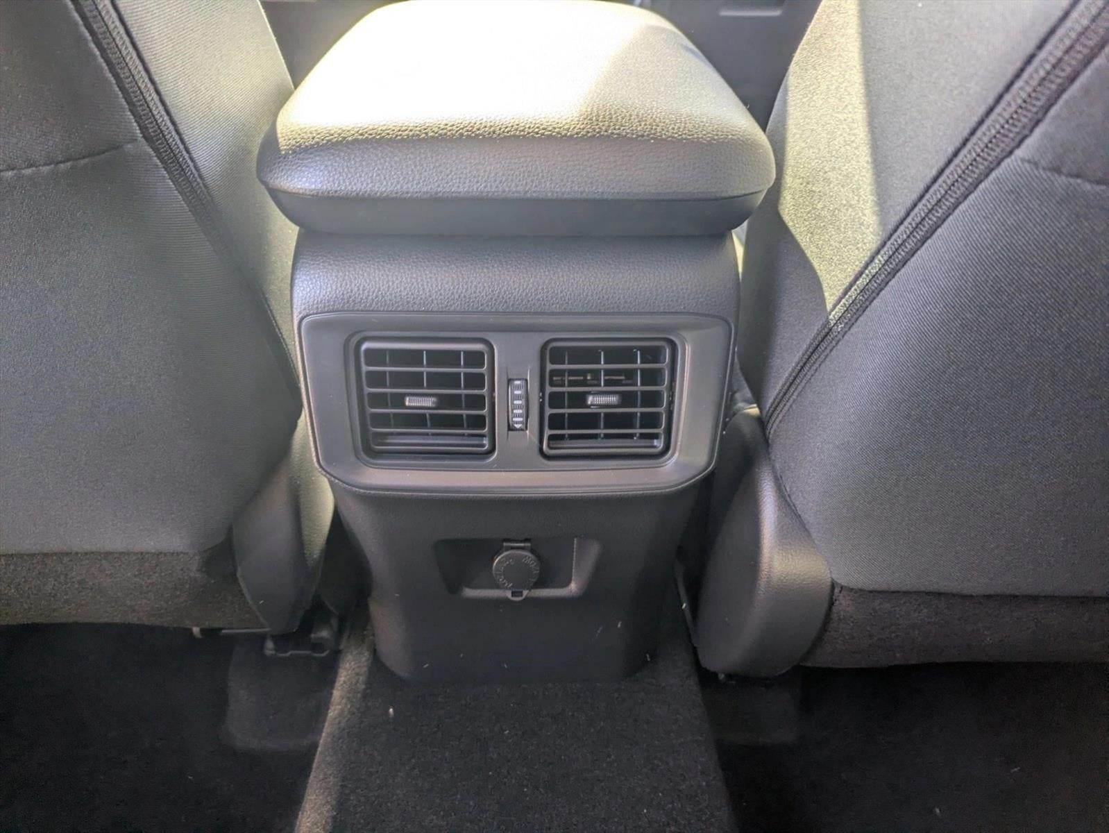 2025 Toyota RAV4 Hybrid LE AWD (Natl)