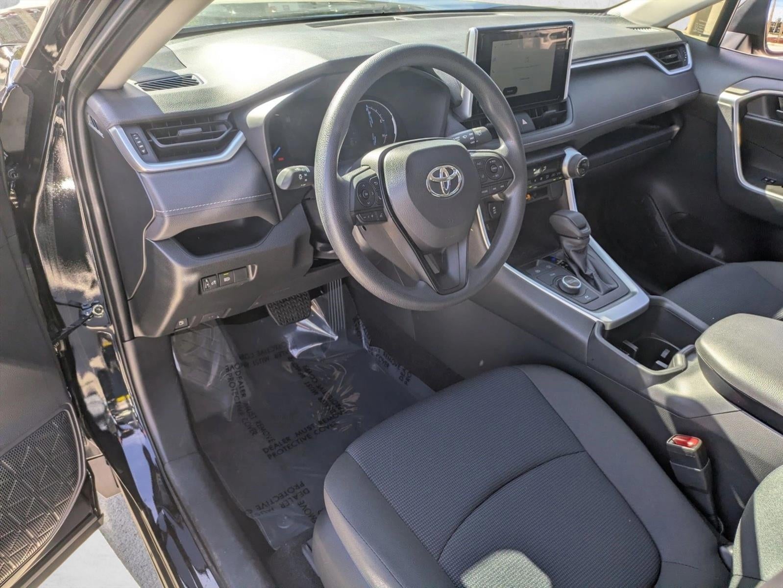 2025 Toyota RAV4 Hybrid LE AWD (Natl)