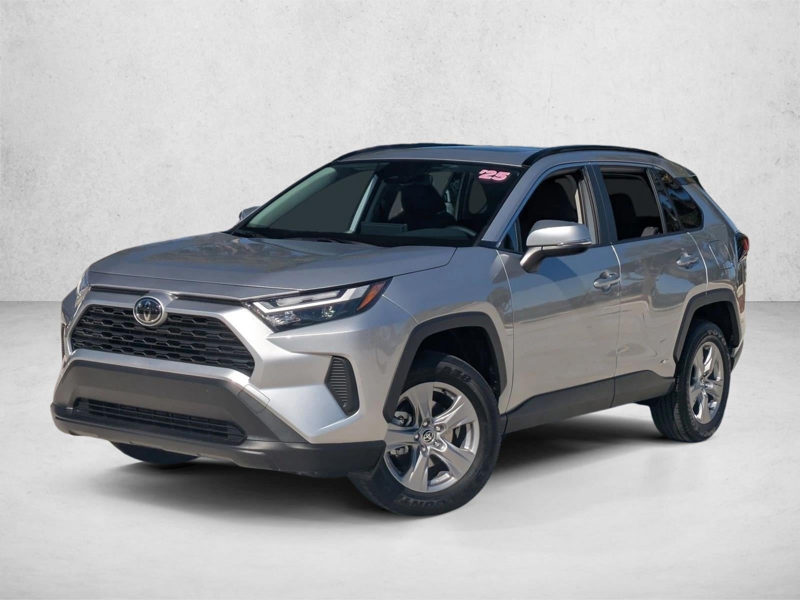2025 Toyota RAV4 Hybrid XLE AWD (Natl)