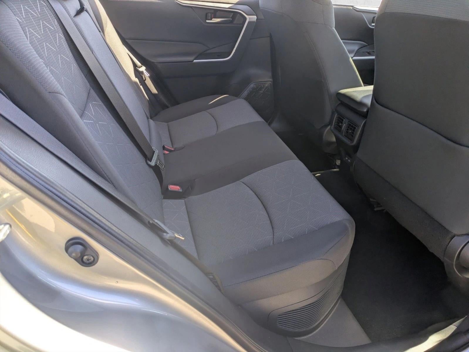 2025 Toyota RAV4 Hybrid XLE AWD (Natl)