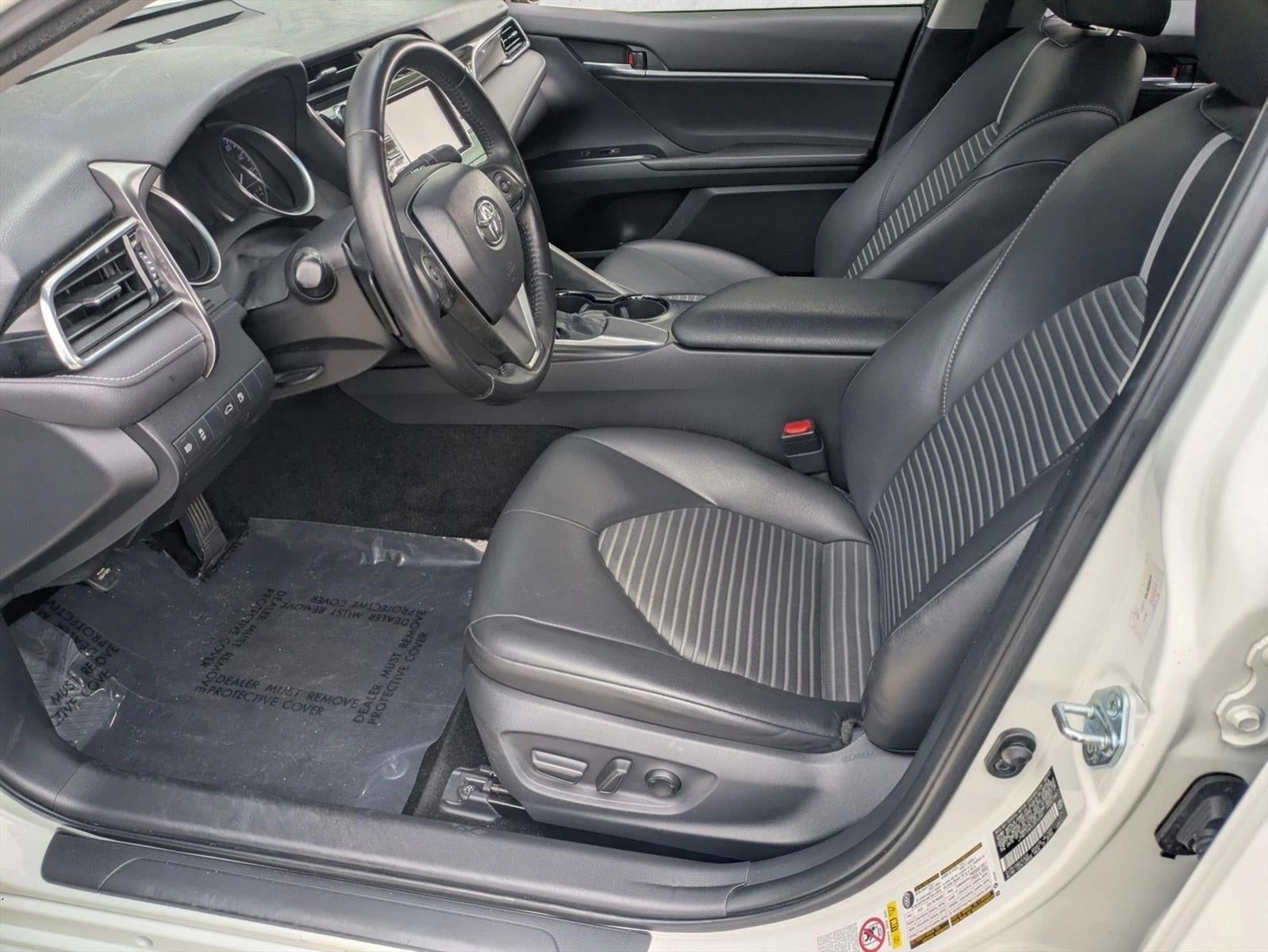 2018 Toyota Camry SE Auto (SE)