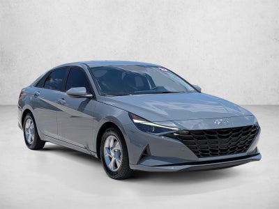 2022 Hyundai ELANTRA SE IVT