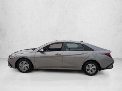 2024 Hyundai ELANTRA SE IVT