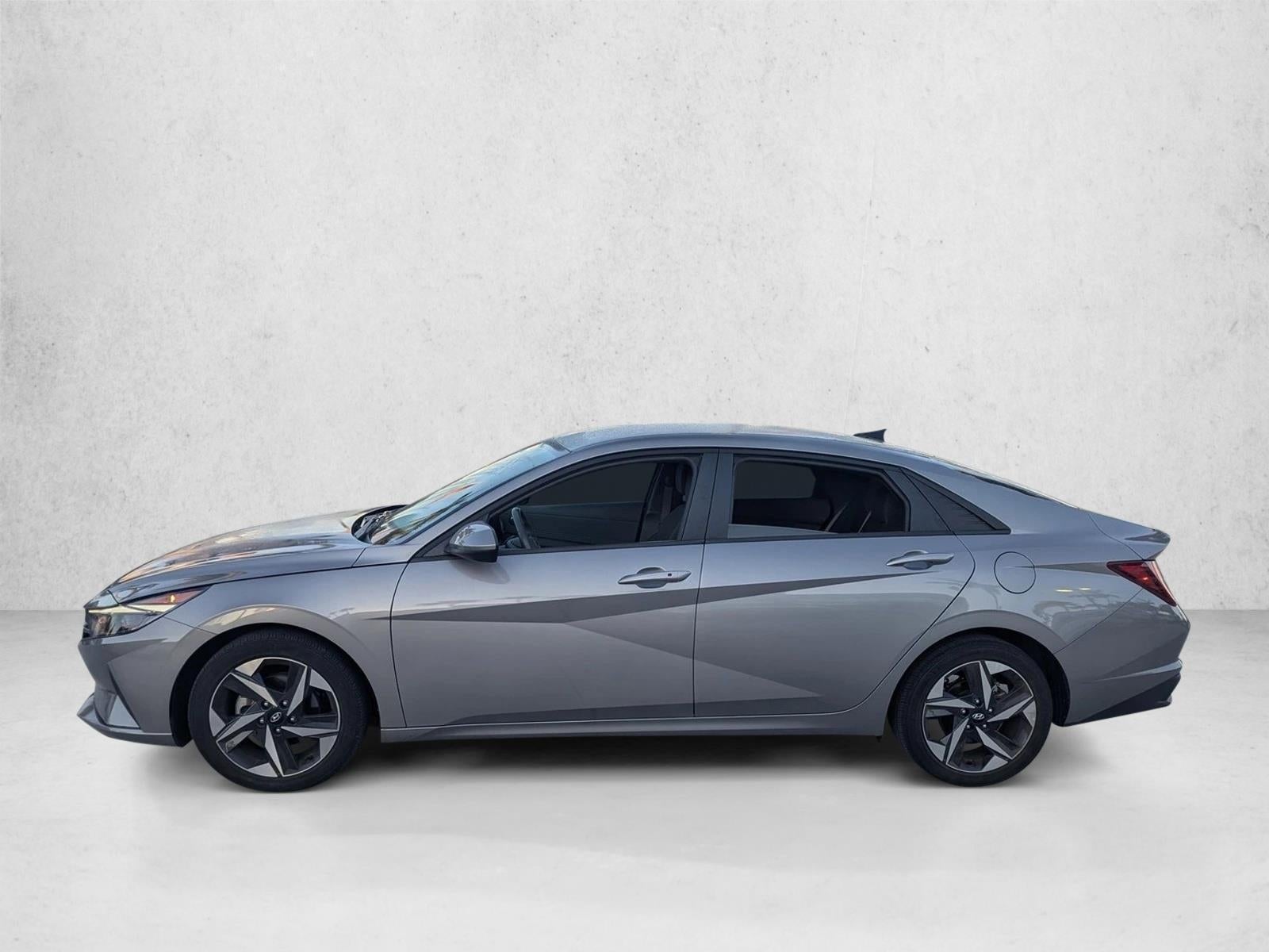 2023 Hyundai ELANTRA SEL IVT