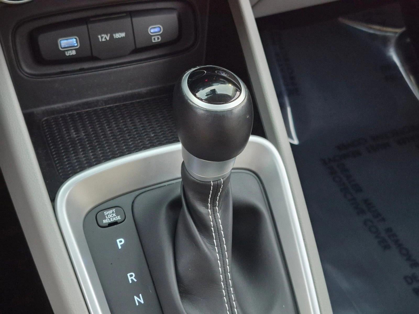 2024 Hyundai VENUE SEL IVT