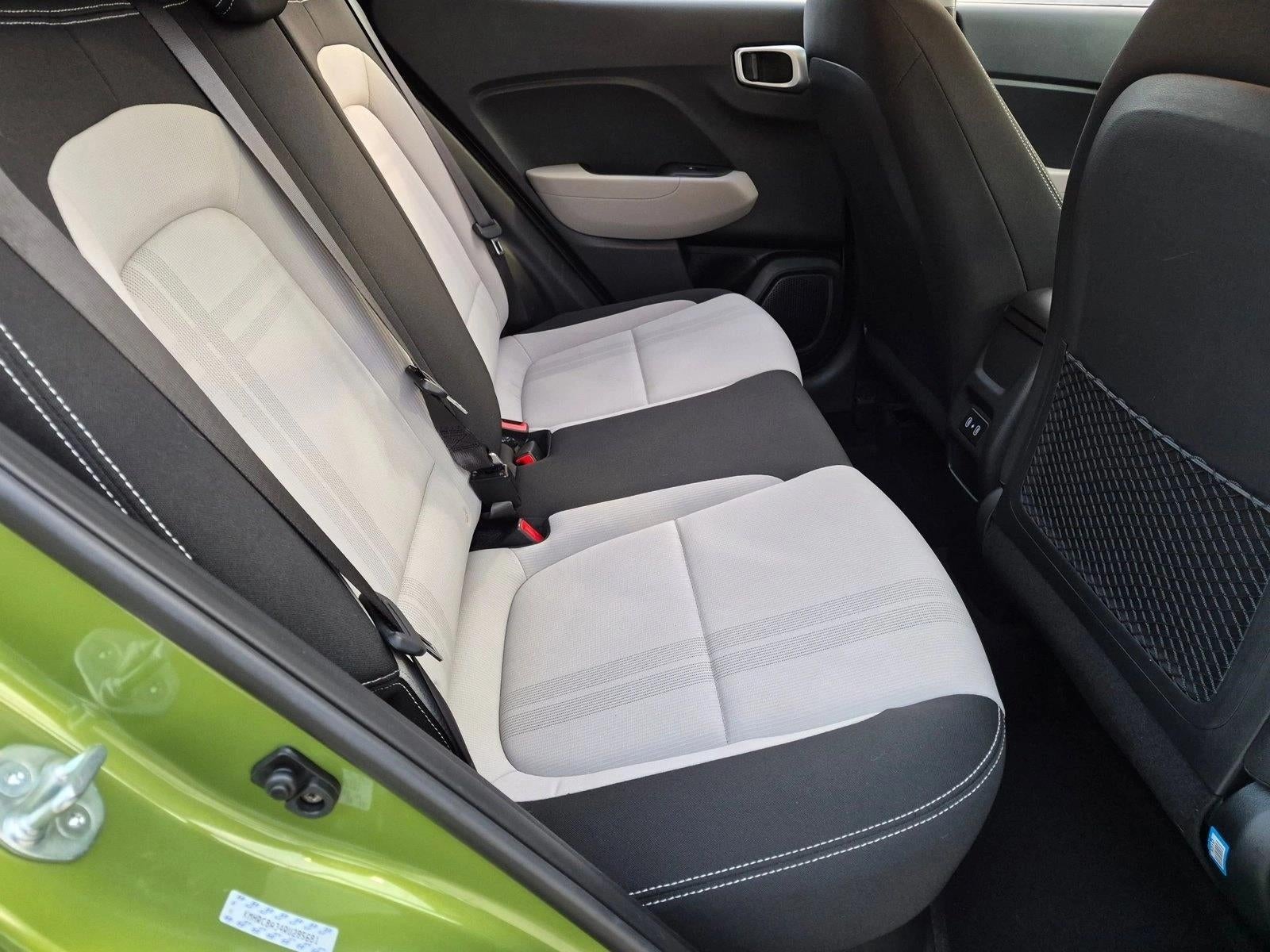 2024 Hyundai VENUE SEL IVT