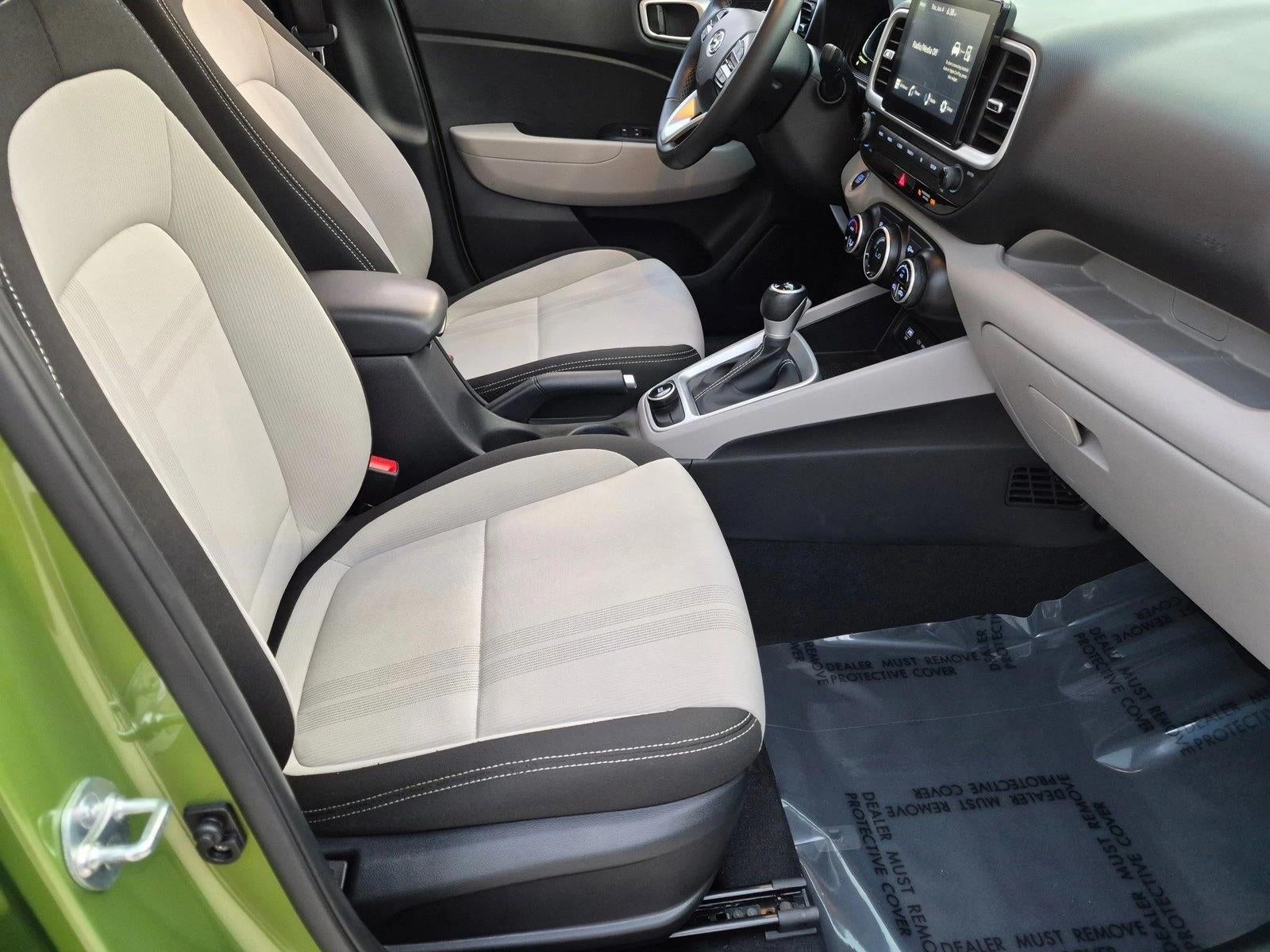 2024 Hyundai VENUE SEL IVT