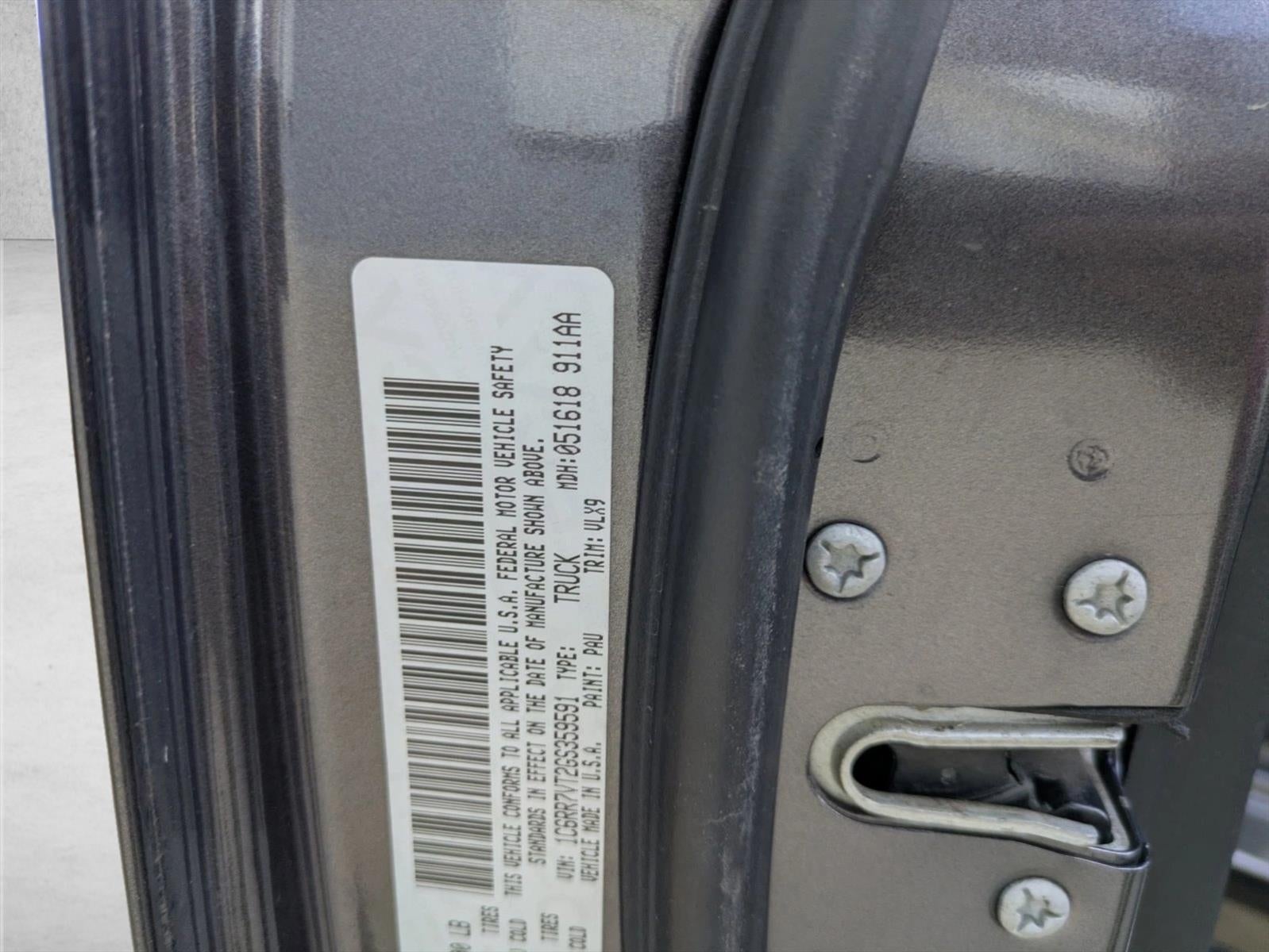 2016 RAM 1500 4WD Crew Cab 6.4 Ft Box Laramie