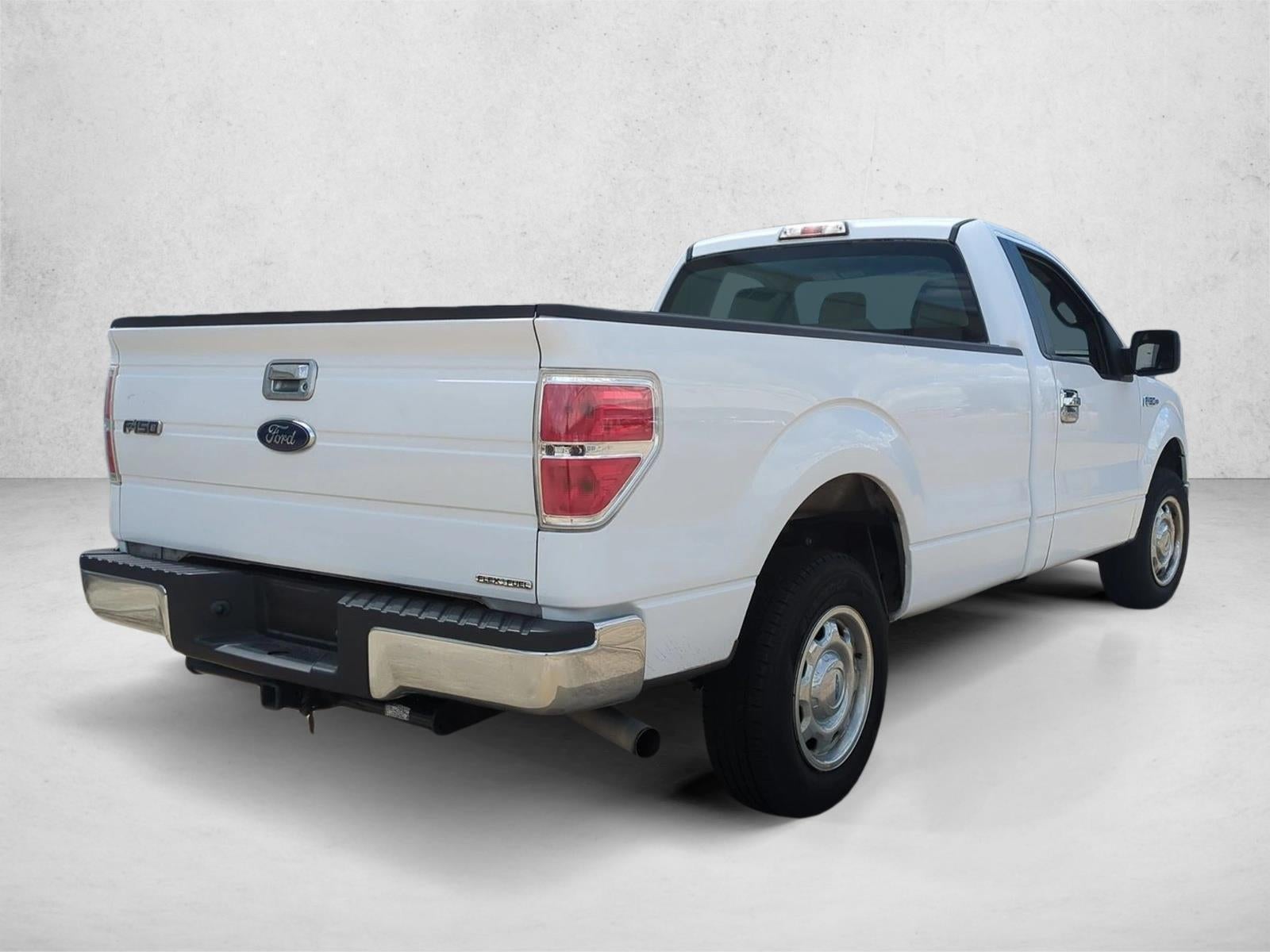 2014 Ford F-150 2WD Regular Cab 6-1/2 Ft Box XL
