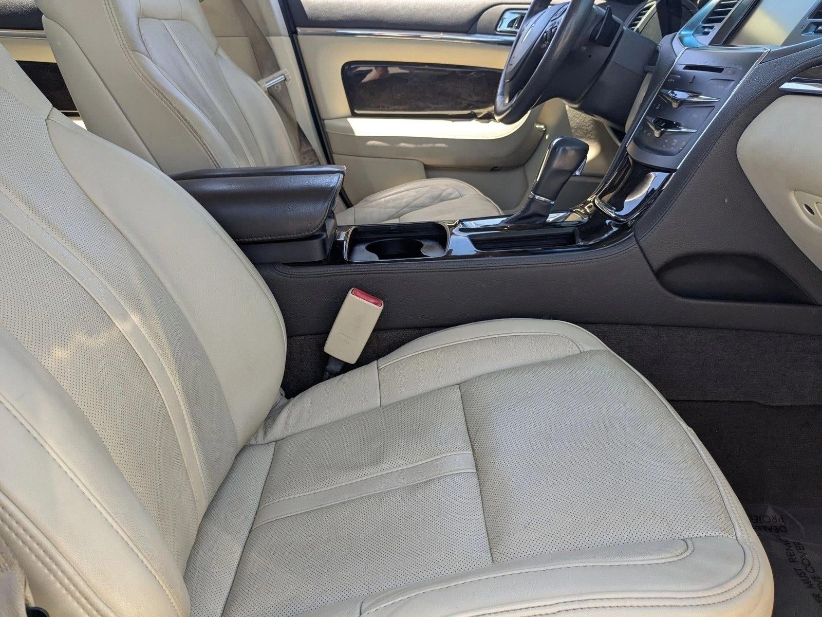 2015 Lincoln MKS 4dr Sdn 3.7L FWD