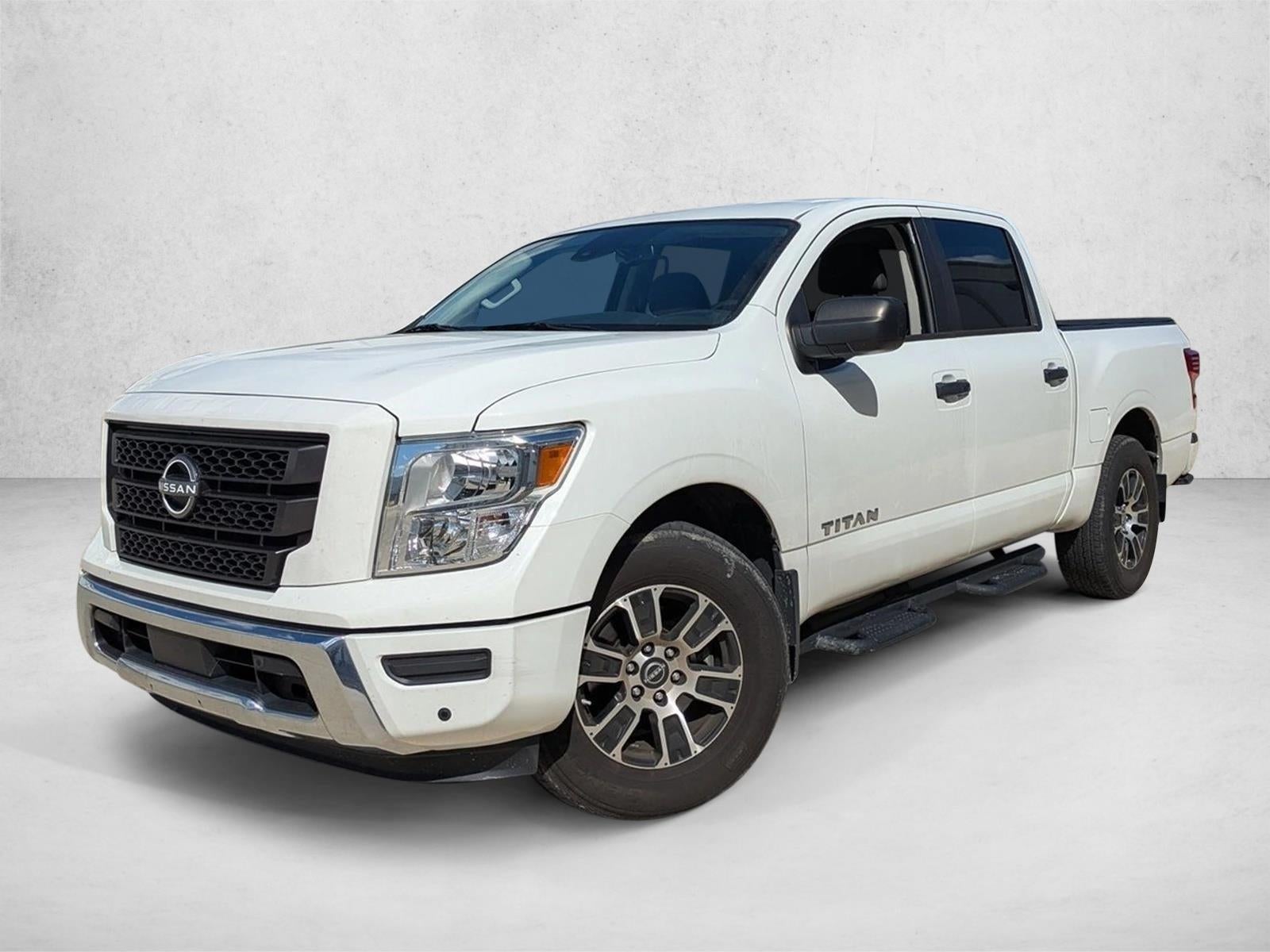 2023 Nissan Titan 4x2 Crew Cab SV