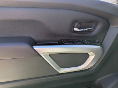 2023 Nissan Titan 4x2 Crew Cab SV